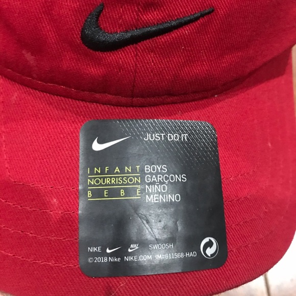 Nike Red Infant Hat - Picture 3 of 7